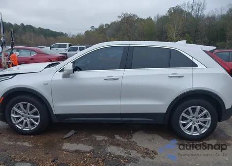 2023 Cadillac Xt4 Fwd Luxury z USA, uszkodzony, nr VIN 1GYAZAR47PF173067